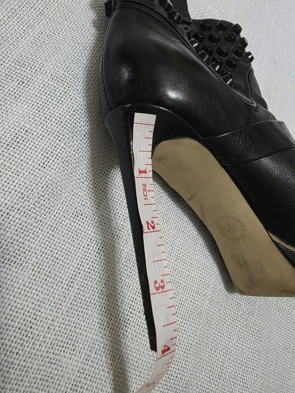 Michael Michael Kors Black Leather Studded Pointed Toe Ankle Booties Size 6M